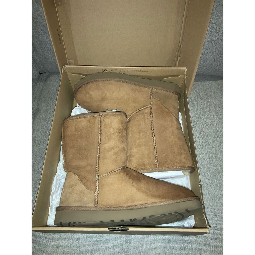 UGG Classic Short II boots in the chestnut color size 9